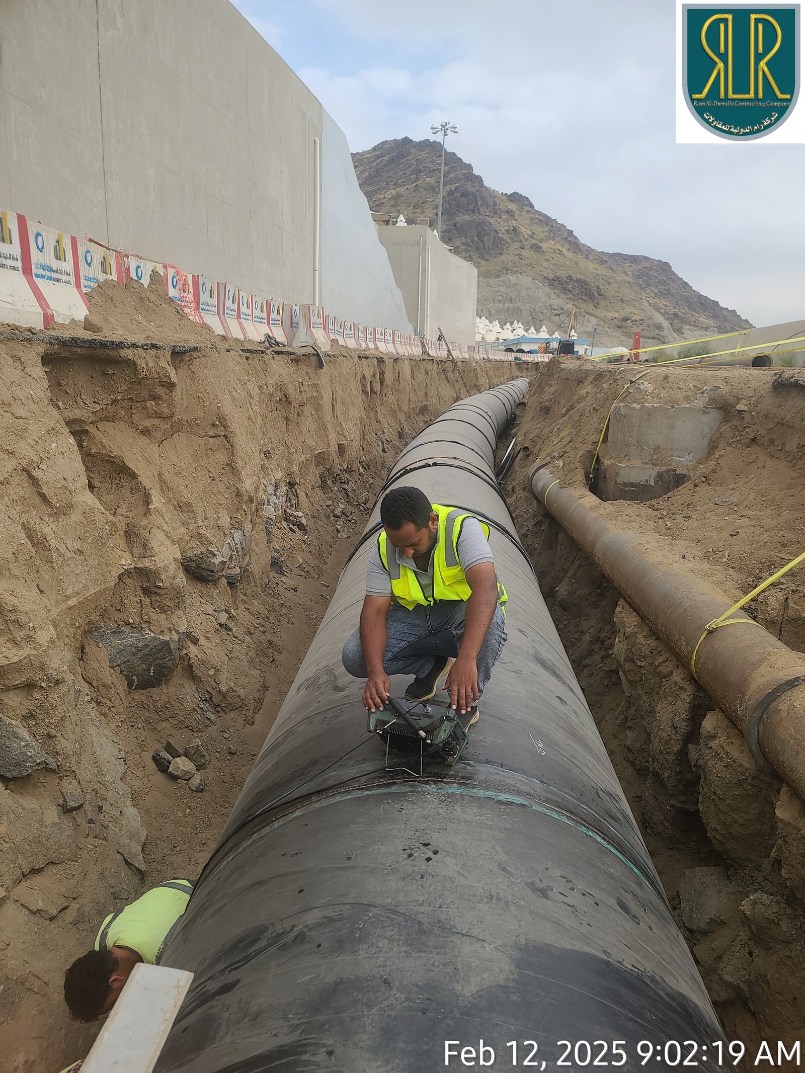 صورة مشروع ﻣﺸﺮوع ﺗﻨﻔﻴﺬ ﺧﻂ ﻧﻘﻞ رﺋﻴﺴﻲ ﻹﻣﺪاد اﻟﻤﻨﻄﻘﺘﻴﻦ 9,8 ﺑﻤﺸﻌﺮ ﻣﻨﻰ - ﻣﻜﺔ اﻟﻤﻜﺮﻣﺔ