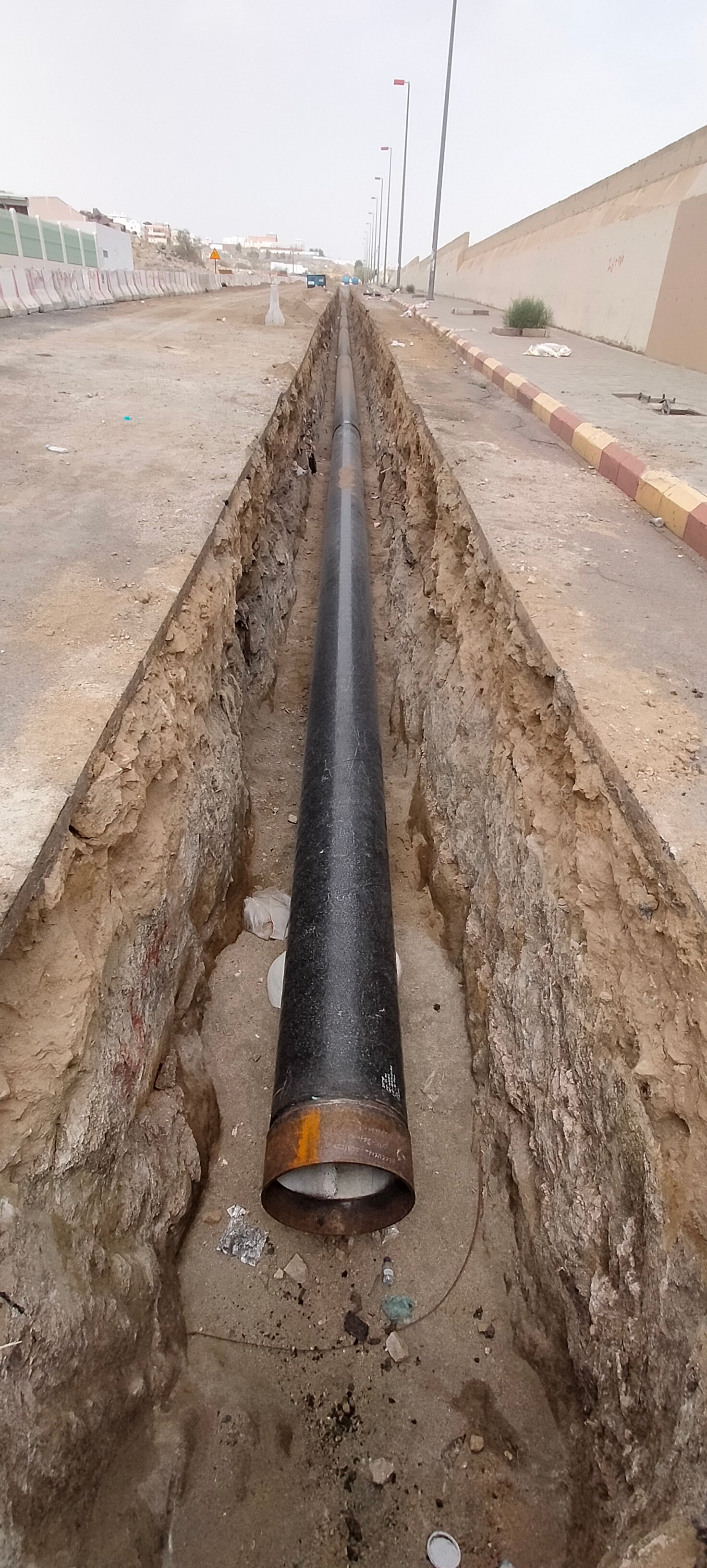 صورة مشروع ﻣﺸﺮوع ﻧﻈﺎم ﻧﻘﻞ ﻣﻴﺎه ﺧﻂ ﺗﻐﺬﻳﺔ أﺑﻬﺎ اﻟﺤﻀﺮﻳﺔ